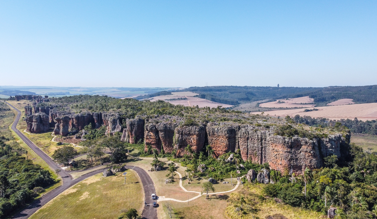 Imagem do Parque estadual Vila Velha.