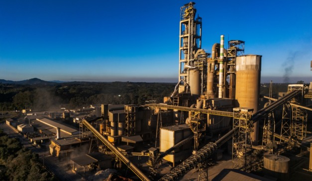 Cimento Itambé investe R$ 500 milhões em novo forno e amplia capacidade produtiva no Paraná