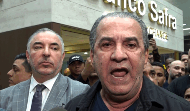 Pastor Silas Malafaia depois de ser alvo da PF no Aeroporto do Galeão, no Rio de Janeiro