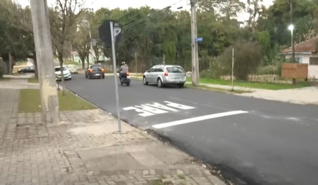 Nova sinalização na Rua Solimões