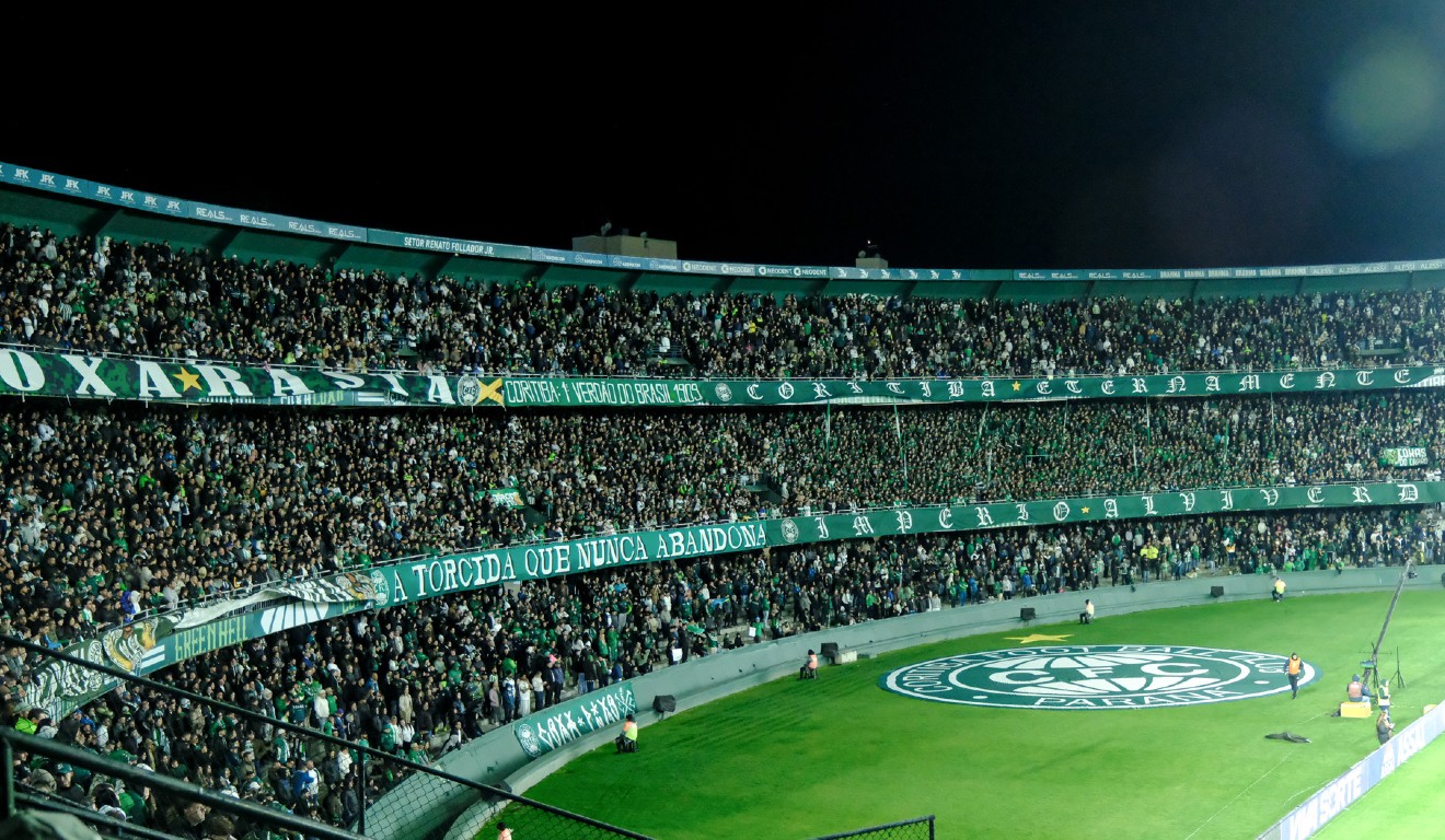 Torcida do Coritiba no Couto Pereira