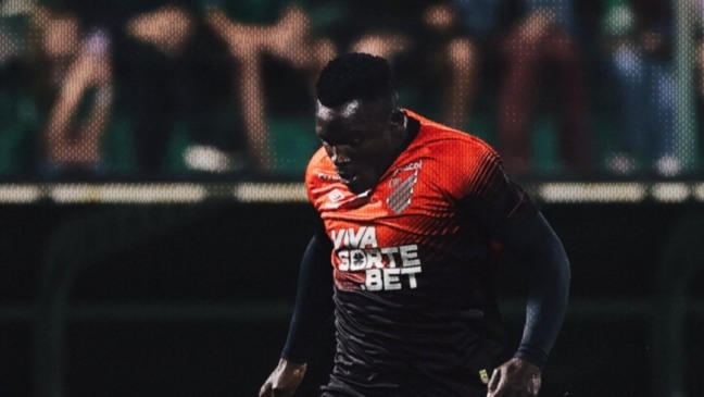 Viveros, do Athletico.