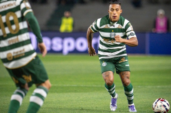 Sebastián Gómez, do Coritiba.