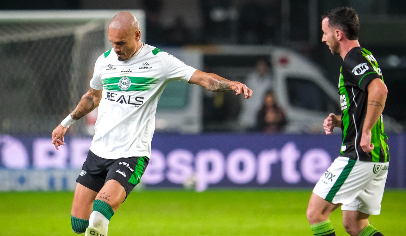 Lance de Coritiba x América-MG, pela Série B