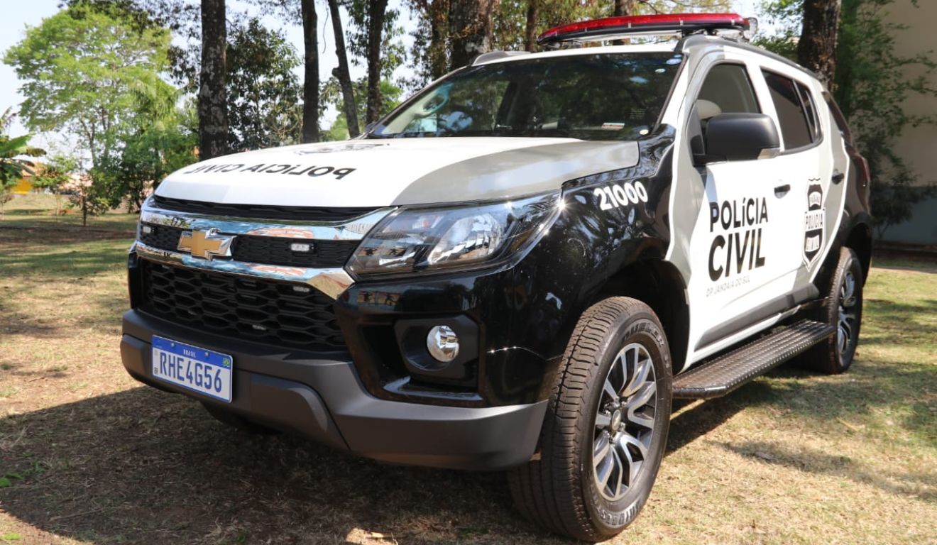 Viatura da Polícia Militar; corporação atendeu caso de mulher que matou marido após bebedeira