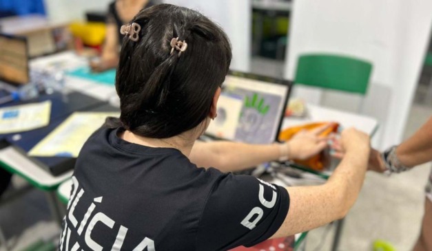 Polícia Civil emitindo RG; Serviço será universalizado no Poupatempo Paraná