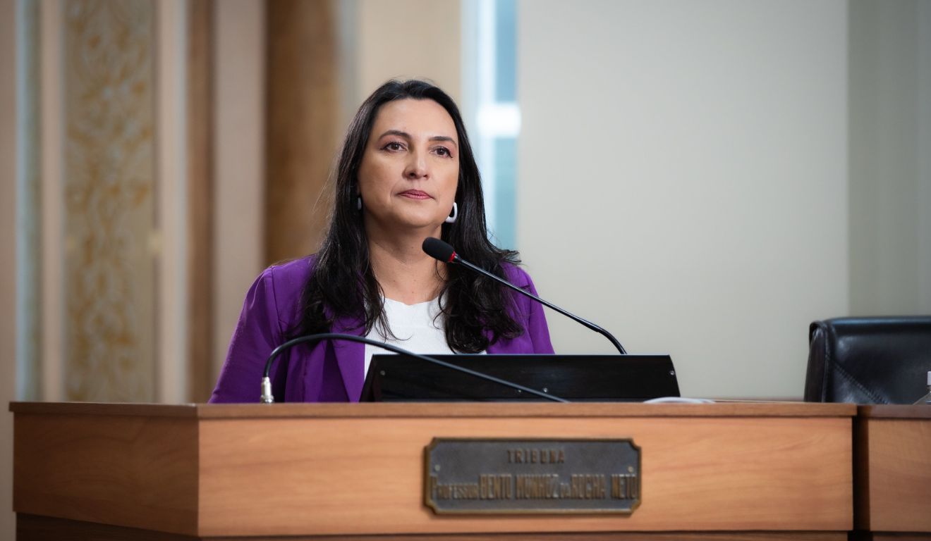 Professora Ângela, vereadora que pode ser cassada em Curitiba
