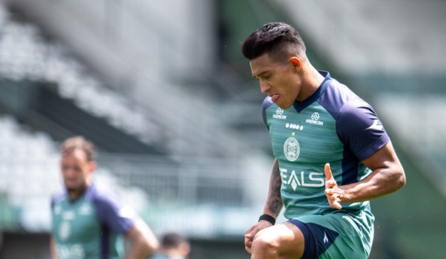 Sebastian Gómez em treino do Coritiba no Couto Pereira