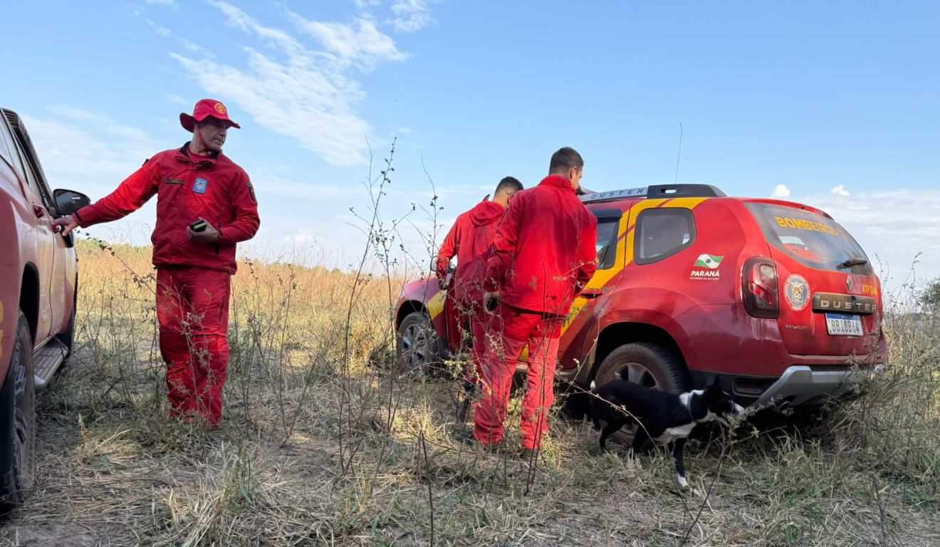 corpo de bombeiros nas buscas pelos desaparecidos em icaraíma