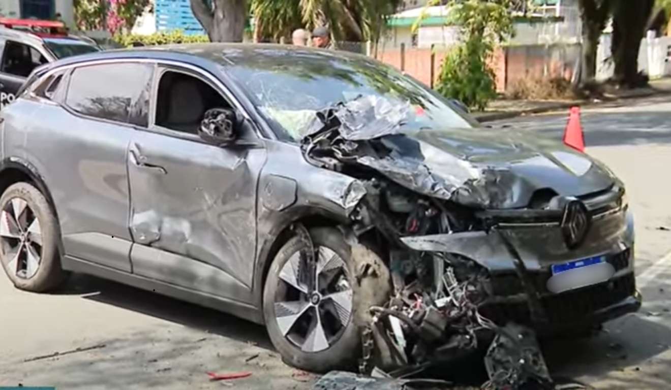 carro importado que adolescente furtou