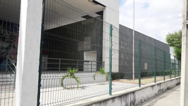 Secretaria de Educação lamentou a morte de estudantes no ataque a uma escola em Sobral