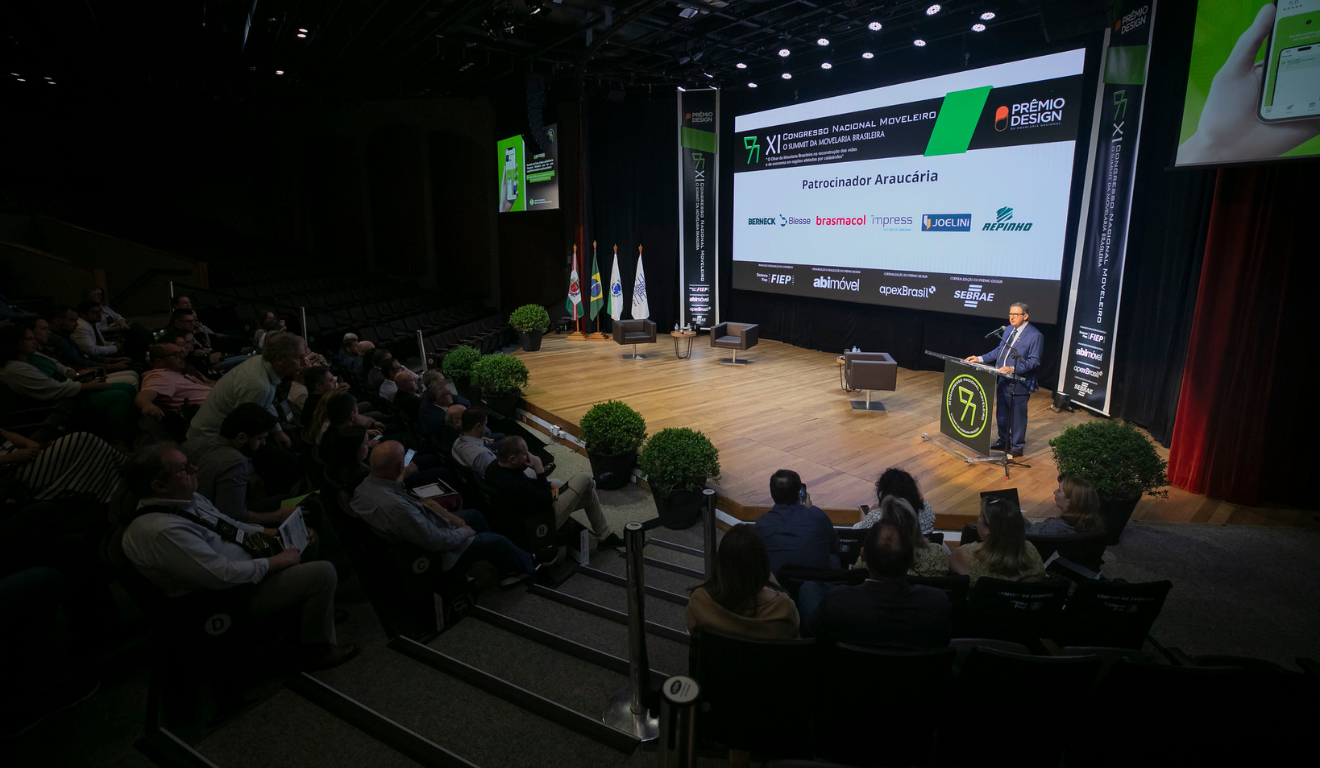 auditório do Congresso Nacional Moveleiro