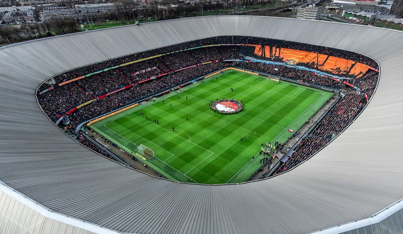 Feyenoord Stadium, local da partida entre Holanda x Polônia (Foto: Divulgação/Feyenoord )