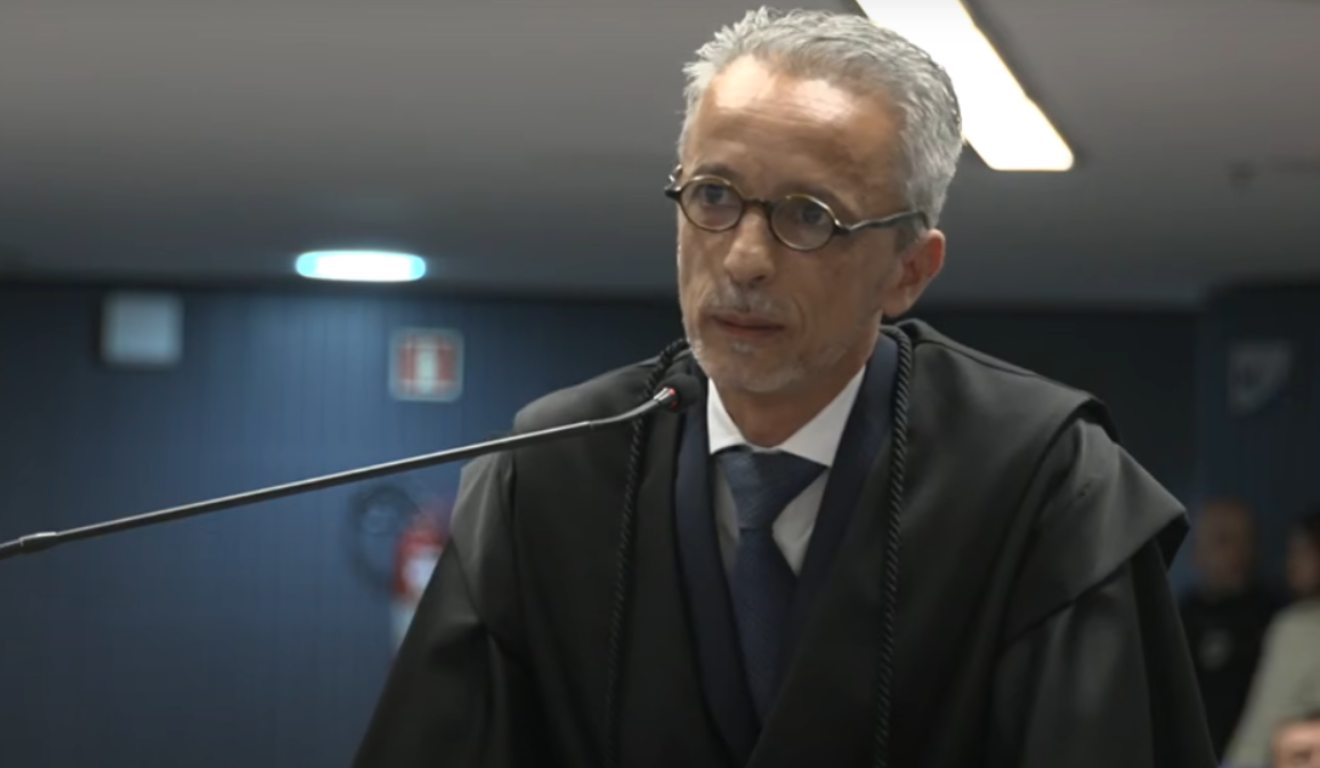 advogado jair, de mauro cid