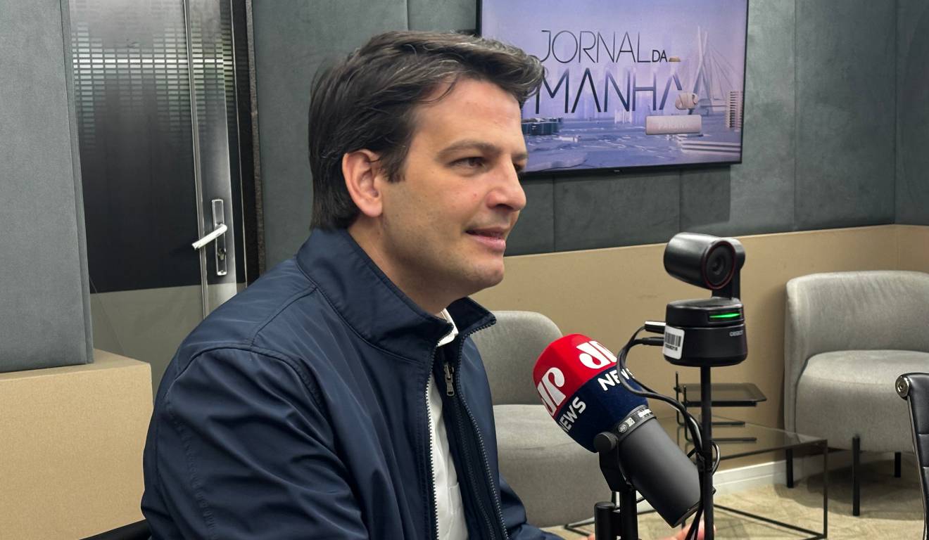 Eduardo Pimentel durante entrevista no programa jornal da manhã