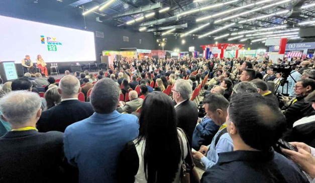 Salão da Expo Paraguai Brasil durante o primeiro dia de evento