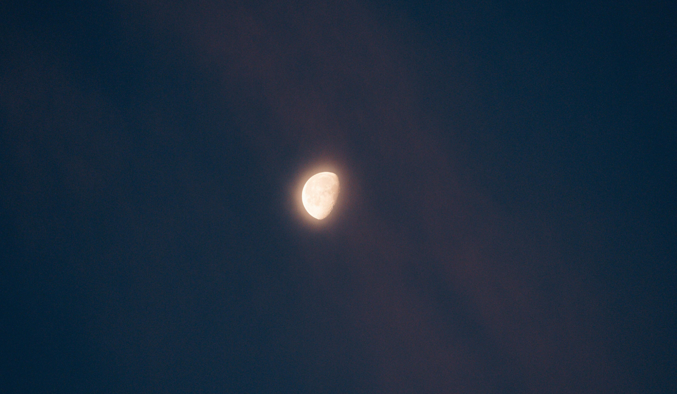 Imagem ilustrativa da lua minguante.