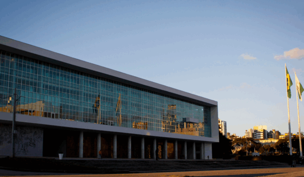 Palácio Iguaçu no por do sol