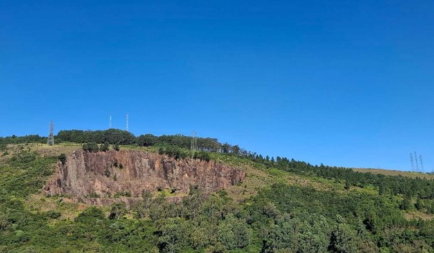 Morro Santana onde grupo religiosos se perdeu