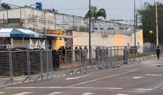 Prisão no Equador
