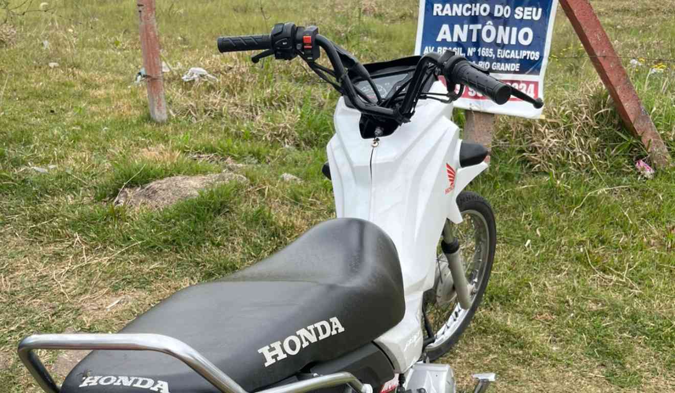Motocicleta usada por influencer preso