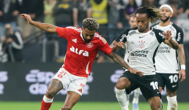 Timão venceu por 4x2 no primeiro turno. (Foto: Ricardo Duarte / Internacional)