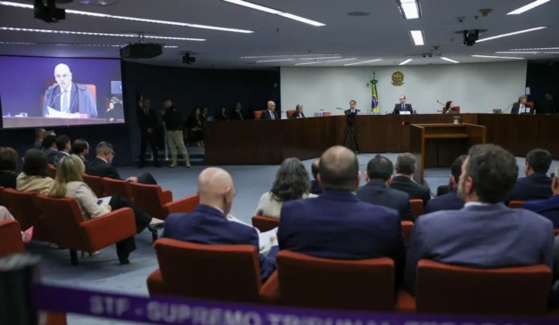 Sessão de julgamento de Jair Bolsonaro