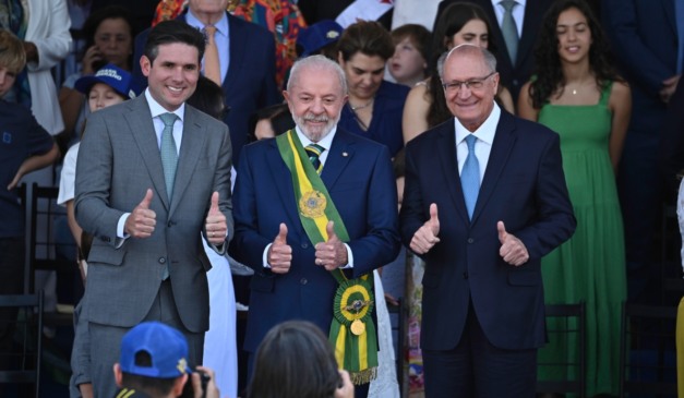 Neste Domingo (7) o Presidente Lula da Silva, participa do desfile de 7 de Setembro ao lado de autoridades em Brasília.