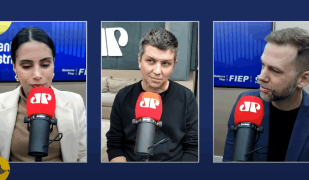 Fabiano Scheer Hainosz; gerente sênior da Tecnologia e Inovação do Sistema Fiep; e Jackson Bisi, vice-coordenador do Conselho Temático para a Industria da Fiep e Beatriz Frehner, apresentadora do grupo ric.