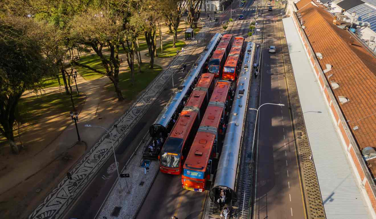 transporte público de curitiba