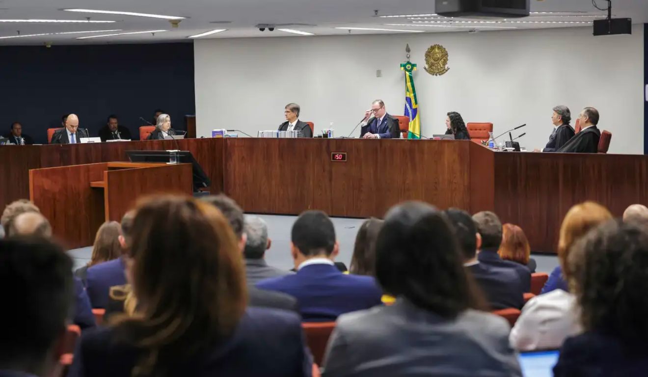 Primeira Turma do STF em plenário