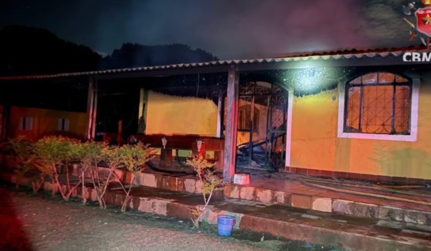 Clínica onde aconteceu incêndio