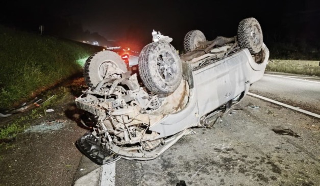 local onde pai e filho morreram no capotamento