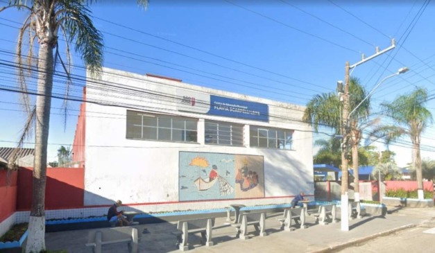 escola onde professora agrediu aluno autista