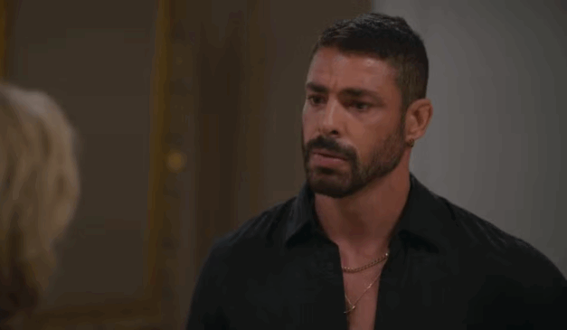 Imagem do personagem César.