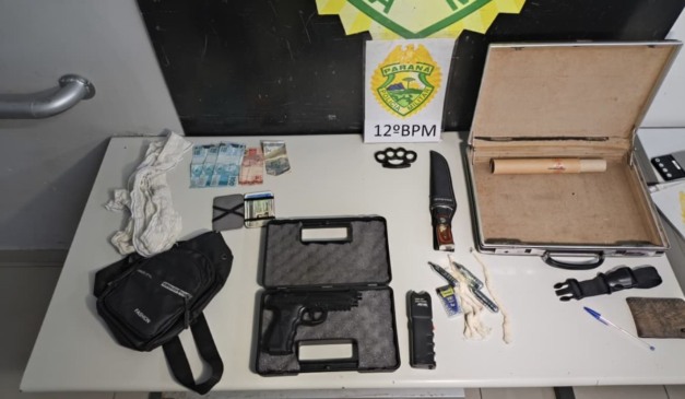 kit apreendido com os suspeitos pelos sequestros dos dependentes químicos