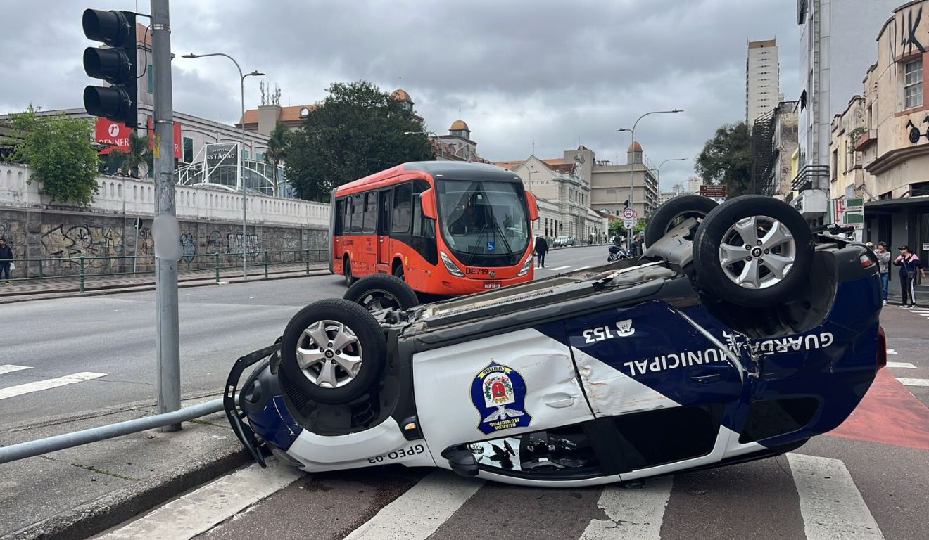 local do acidente onde a viatura da GM capotou