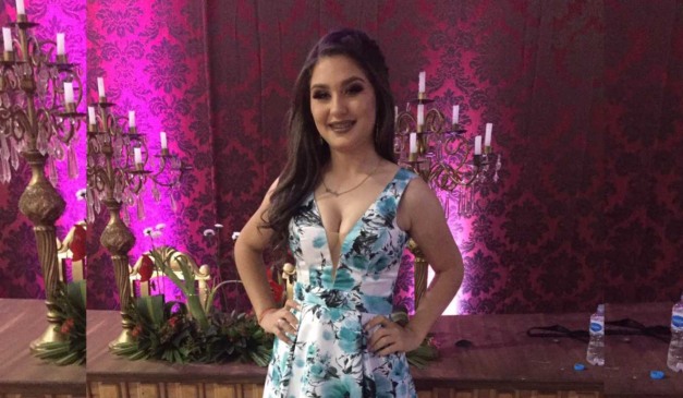 Beatriz Gabriel em uma festa