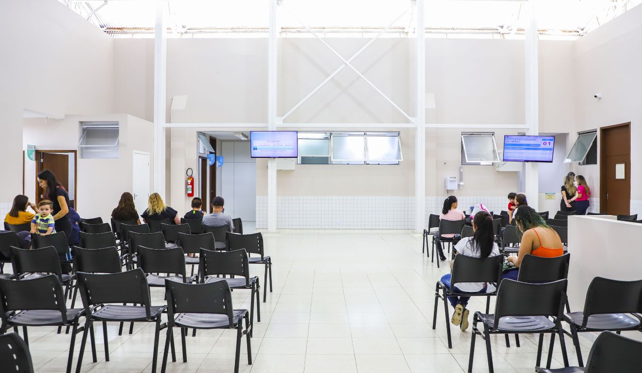 UPA em Curitiba; regras para emissão de atestados médicos mudou