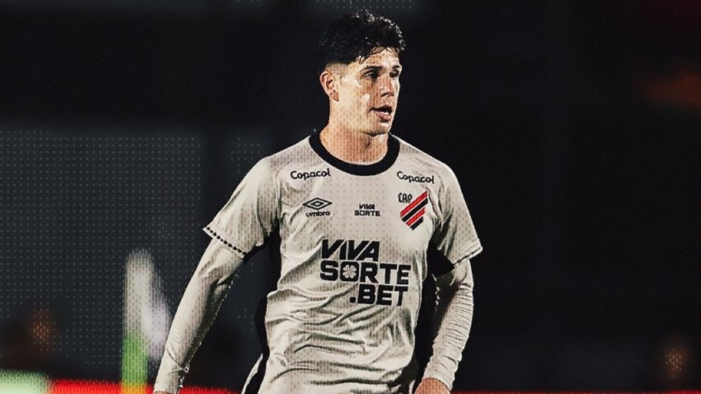 Zapelli, meia do Athletico.