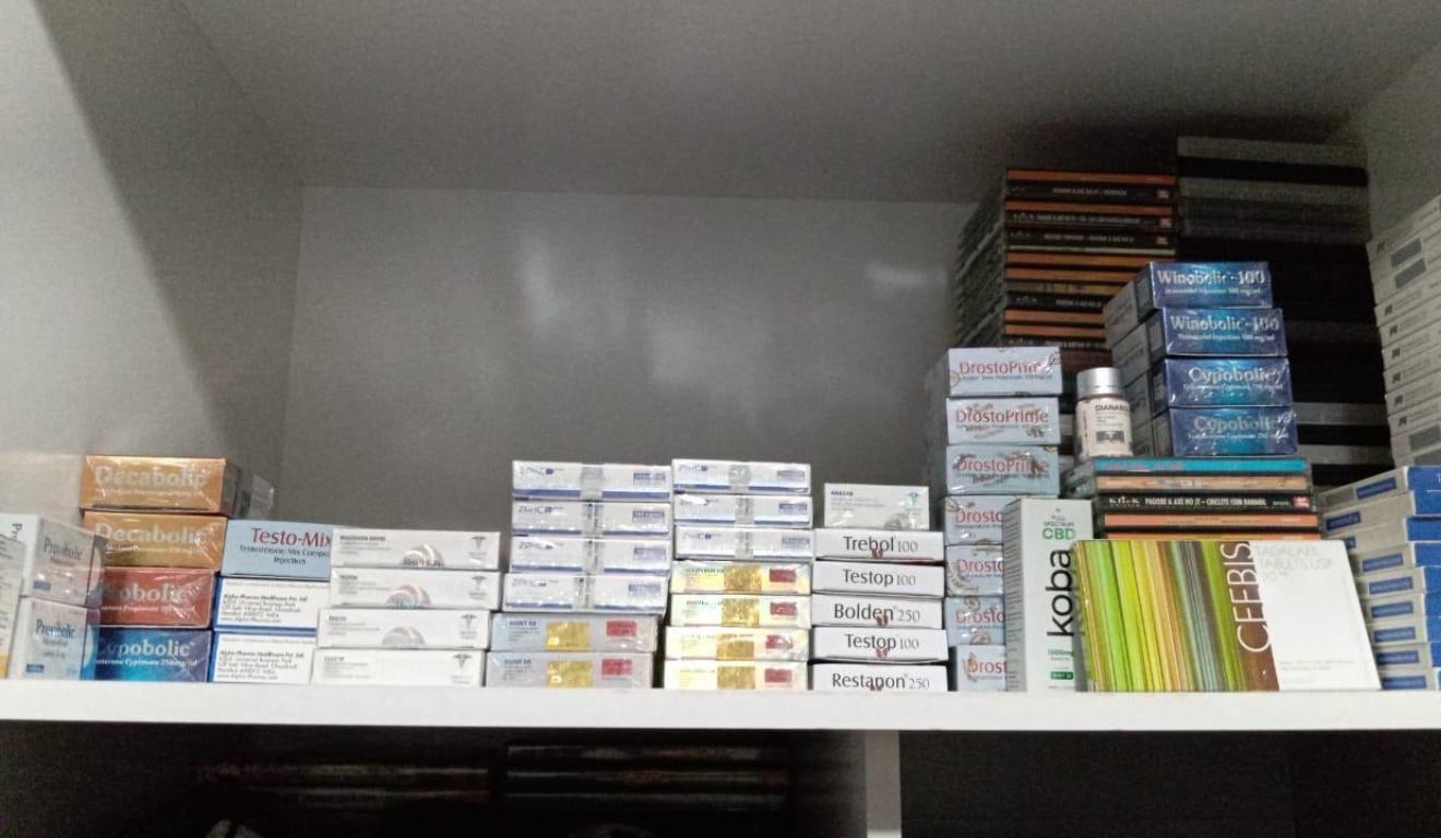 embalagens de anabolizantes apreendidos no Paraná