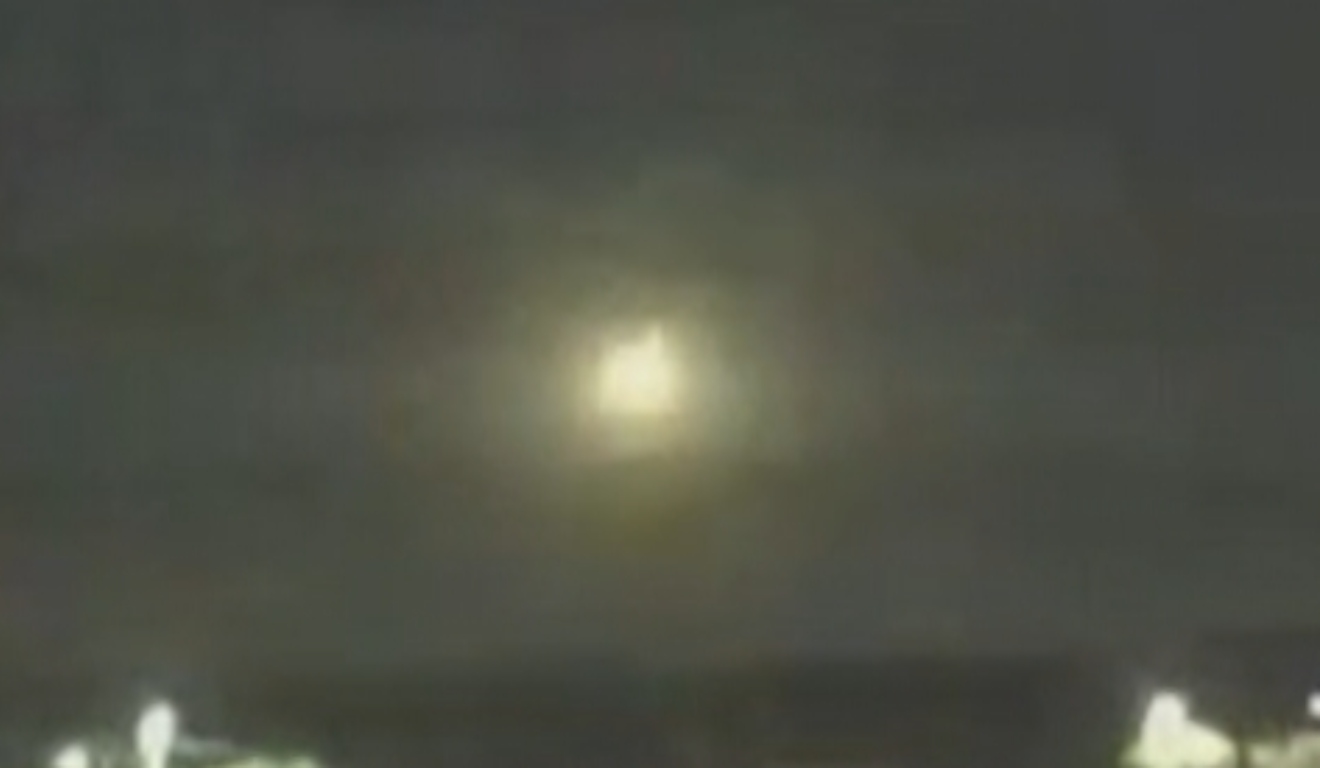 Meteoro provoca bola de fogo no céu do Norte do Paraná e interior de São Paulo