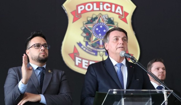 Jair Bolsonaro em entrevista na sede da PF