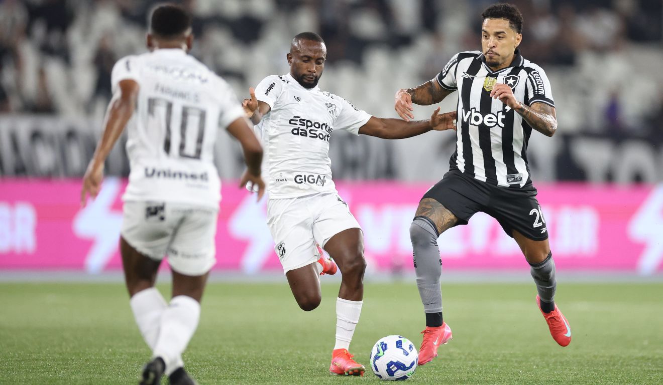 No primeiro turno o Botafogo venceu o Ceará por 3x2. ( Foto: Vítor Silva/Botafogo)