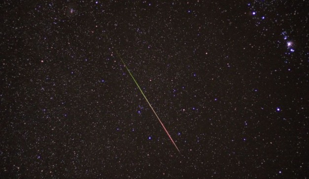 foto de uma chuva de meteoros para ilustrar a do paraná