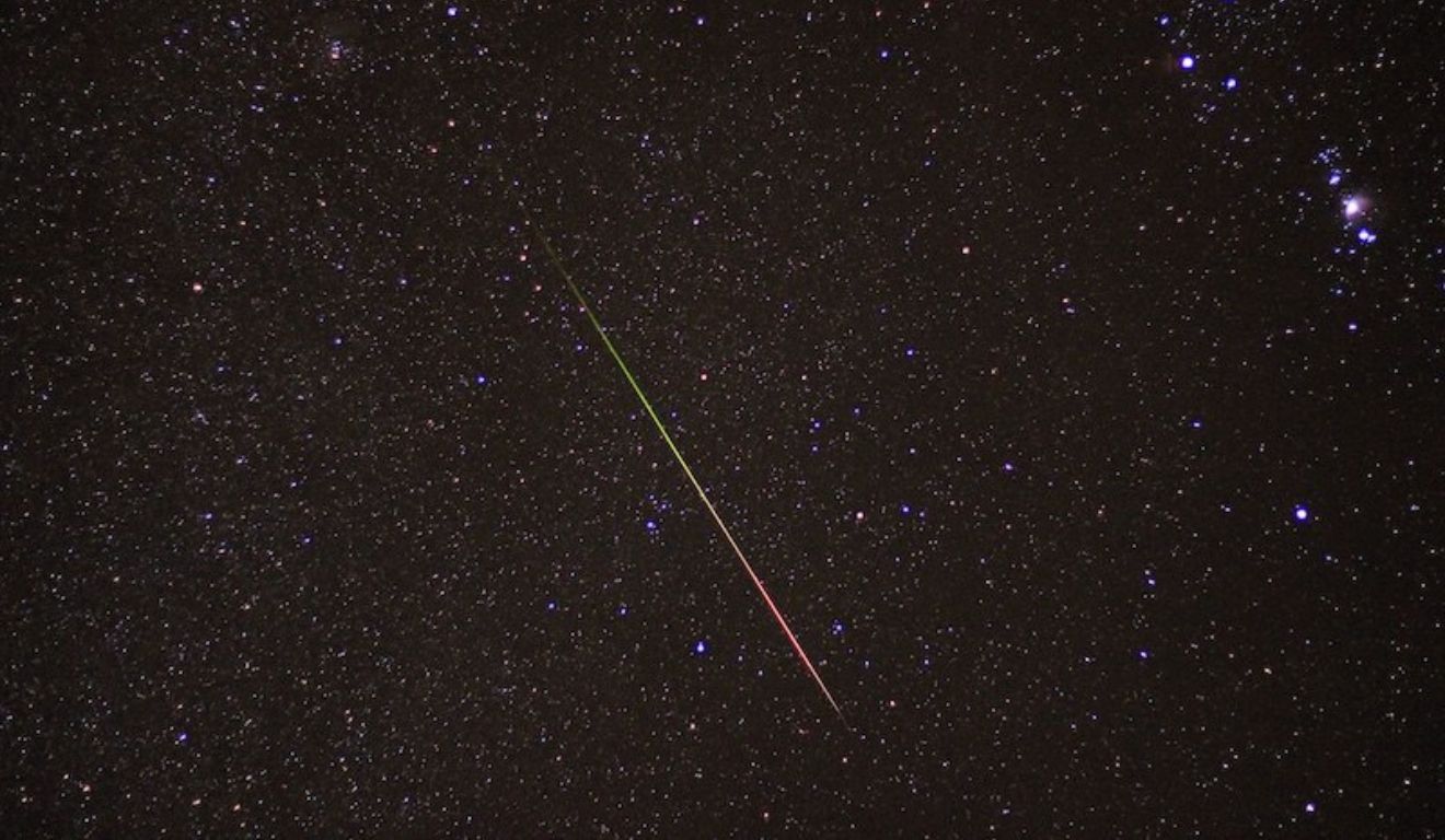 foto de uma chuva de meteoros para ilustrar a do paraná