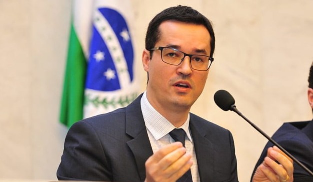 Deltan Dallagnol em sessão da Alep