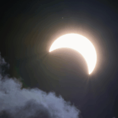 Imagem ilustrativa da lua crescente.