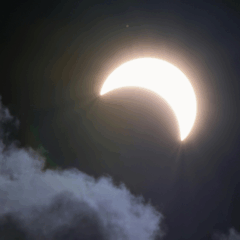 Imagem ilustrativa da lua crescente.