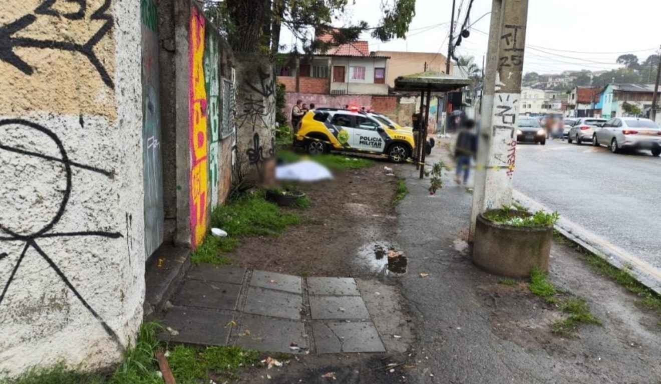 rua do parolin onde homem foi encontrado morto